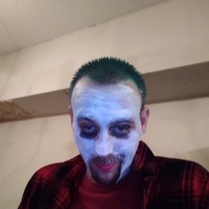 Meet your Posher, Dustin